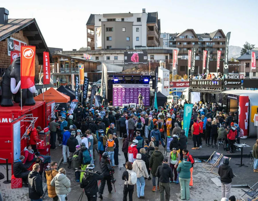 Event_Village_Saturday_C_Sebastian_Astl_9